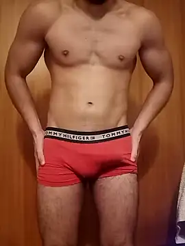 Snapshot of LucianDraven chatting on March 8, 2025, 11:28 pm LucianDraven online show from March 8, 2025, 11:28 pm