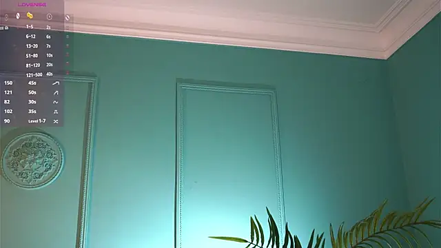 Heydoraa  online show from October 19, 2025, 4:51 pm