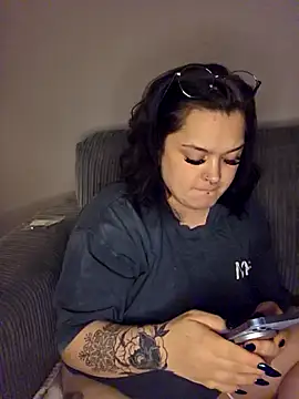 Saucy-Serenity online show from November 2, 2025, 8:22 pm