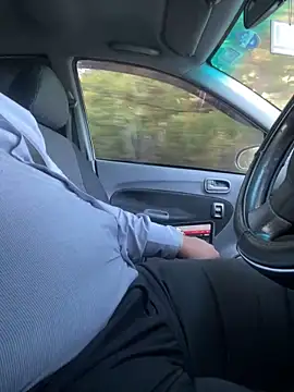 dam-her-boy online show from October 30, 2025, 11:33 am