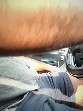 dam-her-boy online show from November 5, 2025, 3:28 am