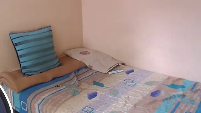 Monkey uchiha777 online show from October 4, 2025, 4:05 pm