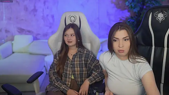 Snapshot of Billie054 chatting on October 8, 2025, 6:44 am Billie054 online show from October 8, 2025, 6:44 am