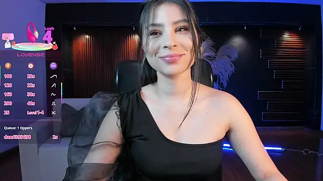 Catalina Santhana online show from October 14, 2025, 6:09 pm