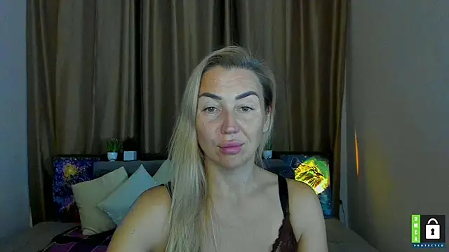 Kiss julli88I online show from November 6, 2025, 6:31 pm