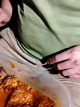 Snapshot of --Serhei-- chatting on October 18, 2025, 9:04 pm --Serhei-- online show from October 18, 2025, 9:04 pm