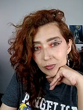 Luz delunaa online show from March 14, 2026, 5:40 pm