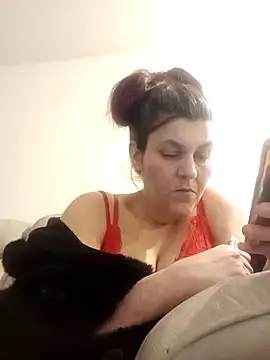 Curvy-Essex-Milf online show from December 13, 2025, 7:53 pm