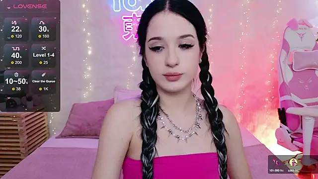 Snapshot of JaneRayan chatting on October 9, 2025, 5:11 pm JaneRayan online show from October 9, 2025, 5:11 pm