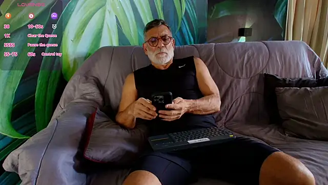 LukeCrews online show from September 11, 2025, 6:41 pm