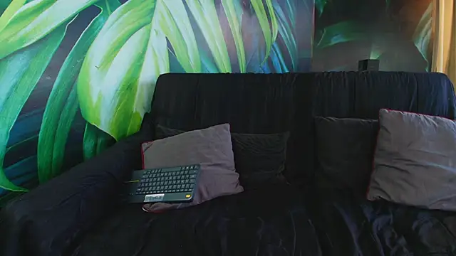 LukeCrews online show from September 18, 2025, 7:27 pm