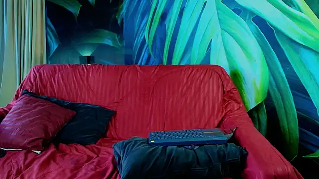 LukeCrews online show from October 1, 2025, 7:31 pm