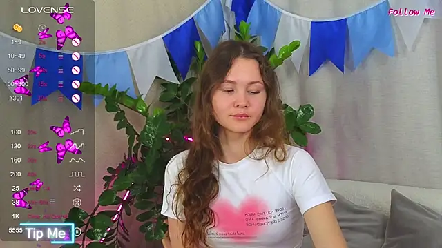 AmeliRoyse online show from September 26, 2025, 5:17 pm