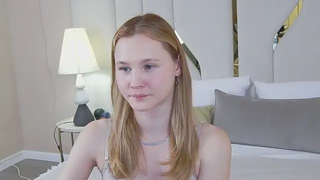 Snapshot of AmeliRoyse chatting on April 23, 2026, 5:15 pm AmeliRoyse online show from April 23, 2026, 5:15 pm