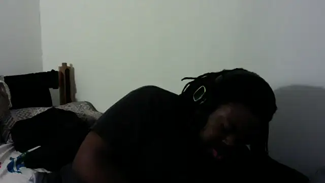 Snapshot of shaniko89isscam chatting on May 17, 2026, 2:46 pm shaniko89isscam online show from May 17, 2026, 2:46 pm