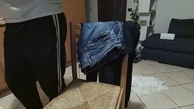 maialinofriuli online show from October 24, 2025, 12:08 am