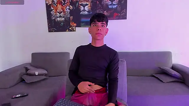 Snapshot of JesusA_94 chatting on March 8, 2025, 4:50 pm JesusA 94 online show from March 8, 2025, 4:50 pm