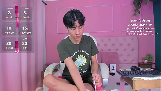 Snapshot of SHADY_STONE chatting on September 30, 2025, 9:31 pm SHADY STONE online show from September 30, 2025, 9:31 pm