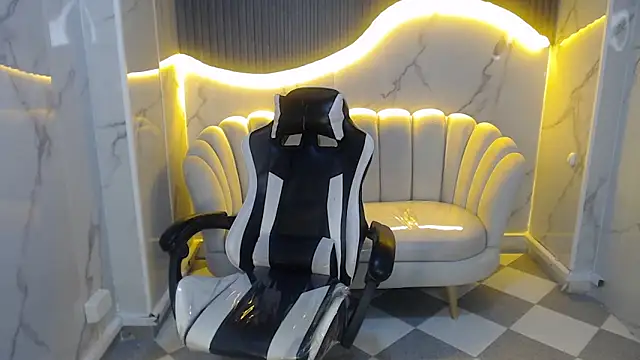  wendy b online show from September 26, 2025, 8:13 pm