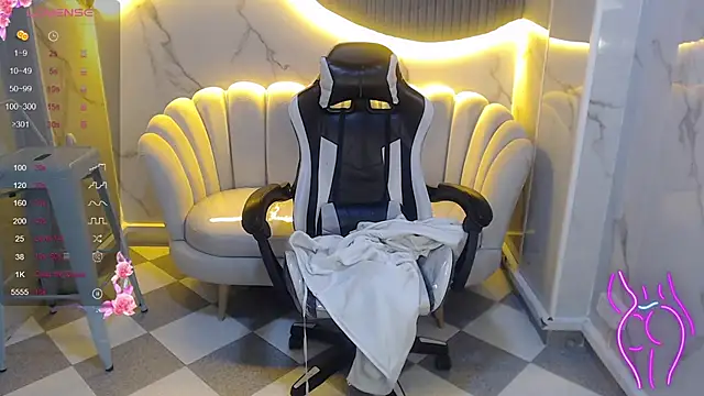  wendy b online show from October 10, 2025, 2:32 am