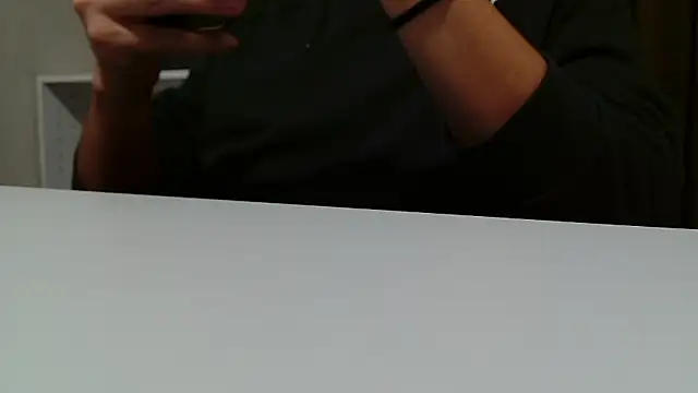 Snapshot of Stretch-man chatting on November 9, 2025, 4:33 am Stretch-man online show from November 9, 2025, 4:33 am