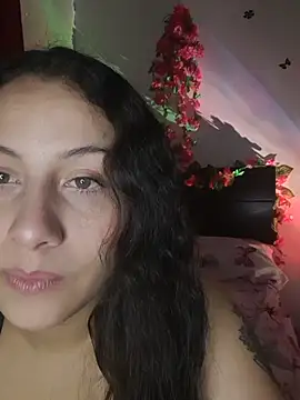 esmeralda jadees online show from March 12, 2025, 1:36 am