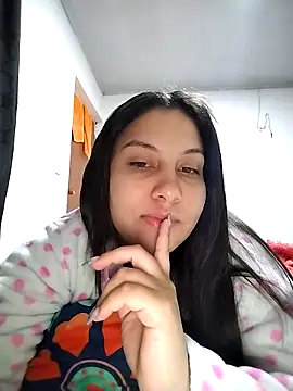 esmeralda jadees online show from March 22, 2026, 1:25 pm