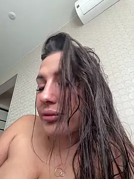 Snapshot of AleksandraRich chatting on September 20, 2025, 2:56 am AleksandraRich online show from September 20, 2025, 2:56 am