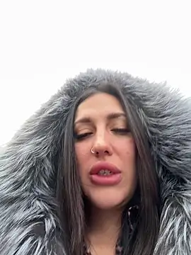 Snapshot of AleksandraRich chatting on October 12, 2025, 2:32 am AleksandraRich online show from October 12, 2025, 2:32 am