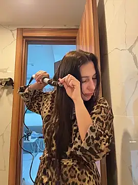 Snapshot of AleksandraRich chatting on November 28, 2025, 1:08 am AleksandraRich online show from November 28, 2025, 1:08 am