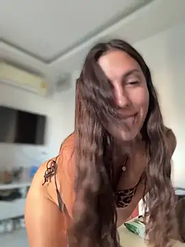 Snapshot of AleksandraRich chatting on March 1, 2026, 1:40 am AleksandraRich online show from March 1, 2026, 1:40 am