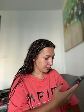 Snapshot of AleksandraRich chatting on March 3, 2026, 2:18 am AleksandraRich online show from March 3, 2026, 2:18 am