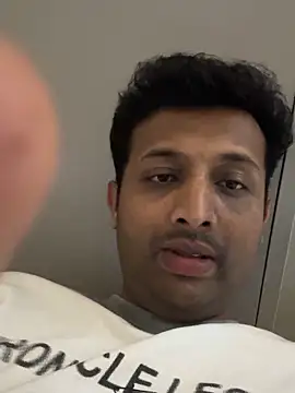 MIRTHICK2002 online show from February 17, 2026, 9:54 pm