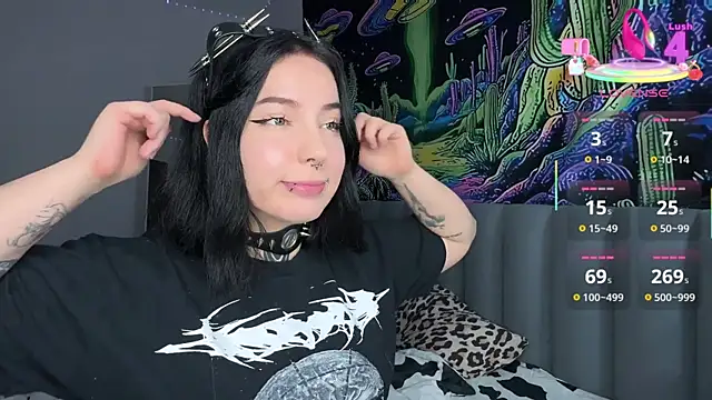 Snapshot of yourvodka chatting on October 14, 2025, 4:13 am yourvodka online show from October 14, 2025, 4:13 am