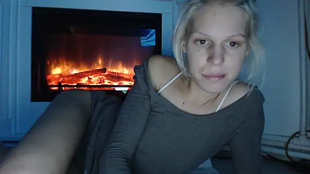 ElssaRush online show from October 20, 2025, 11:16 pm