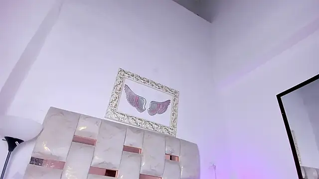 Lola Blondie online show from March 17, 2026, 11:35 am