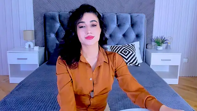 Maya Rogerss online show from November 14, 2025, 2:38 pm