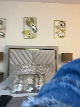 SophiaQueens online show from May 8, 2026, 8:03 pm