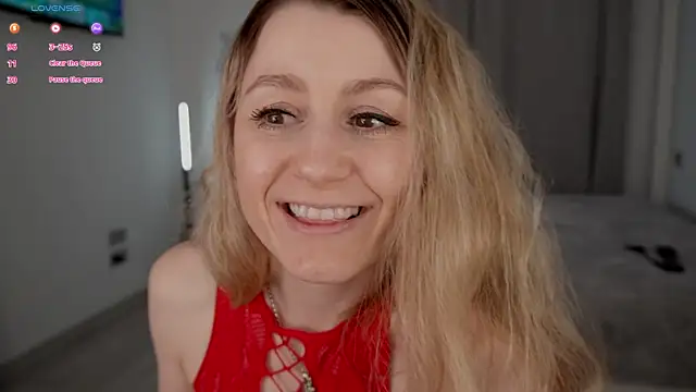   Milana     online show from June 2, 2026, 7:49 pm