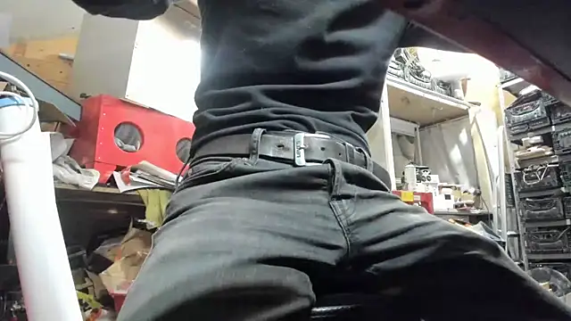 bisciu1976 online show from March 7, 2025, 1:40 pm