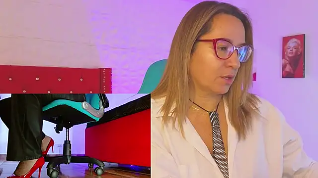 weet Evans    online show from October 19, 2025, 3:07 am