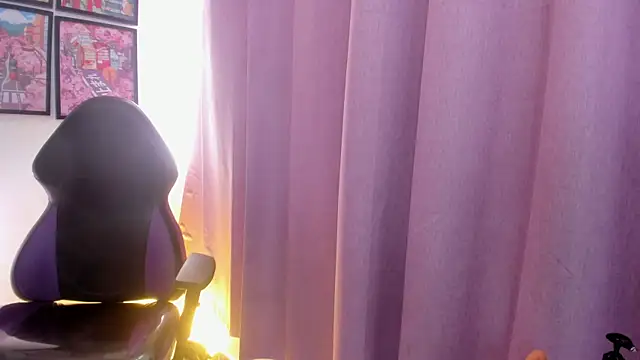 Elissa SexyGirl online show from September 22, 2025, 1:13 pm