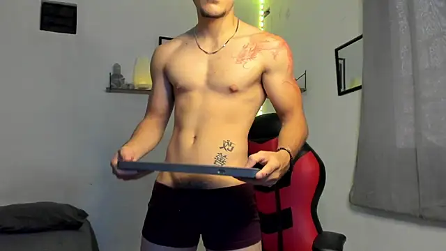 Snapshot of ares_parker2 chatting on March 17, 2025, 8:30 pm ares parker2 online show from March 17, 2025, 8:30 pm