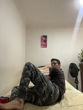 Thiagobb7 online show from September 30, 2025, 10:04 pm