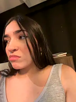 Snapshot of Emma__1 chatting on October 25, 2025, 3:58 am Emma 1 online show from October 25, 2025, 3:58 am