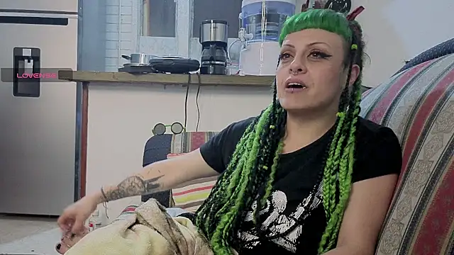 freyaa sorcerees online show from October 20, 2025, 2:45 am