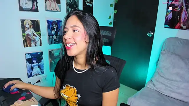 Vickysth online show from April 28, 2026, 11:21 pm
