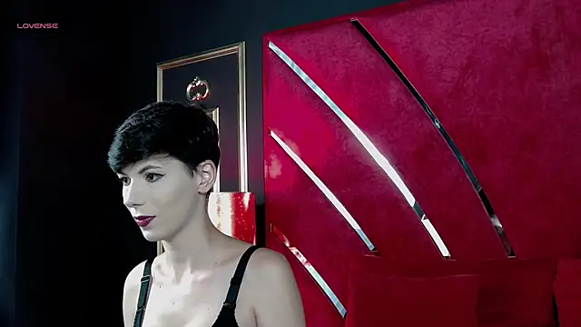 Snapshot of Roxxy_Rouge chatting on September 13, 2025, 3:34 pm Roxxy Rouge online show from September 13, 2025, 3:34 pm