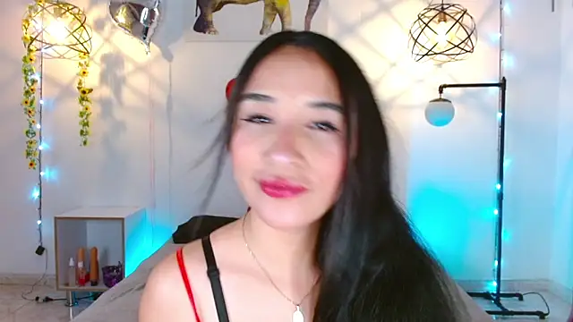 violettsuncs online show from March 12, 2025, 3:35 am