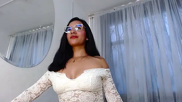 violettsuncs online show from September 11, 2025, 9:48 pm